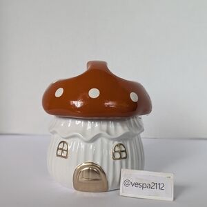 Target Bullseye Playground Thanksgiving Mushroom House Canister Orange  Fall